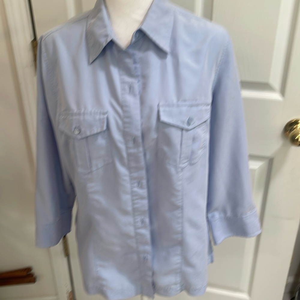 LIZ CLAIBORNE BUTTON DOWN SHIRT SIZE LARGE